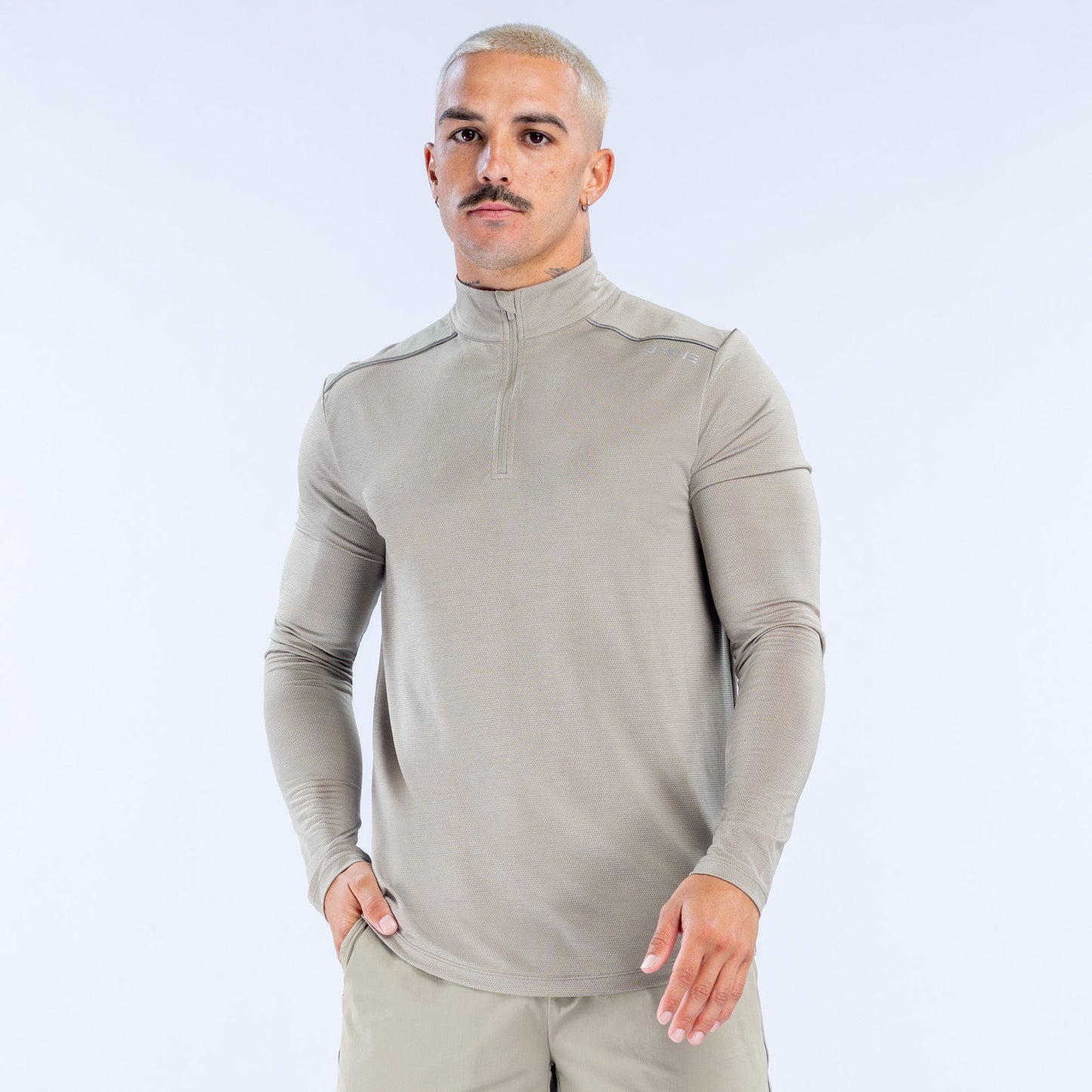 DFYNE Charge Quarter Zip