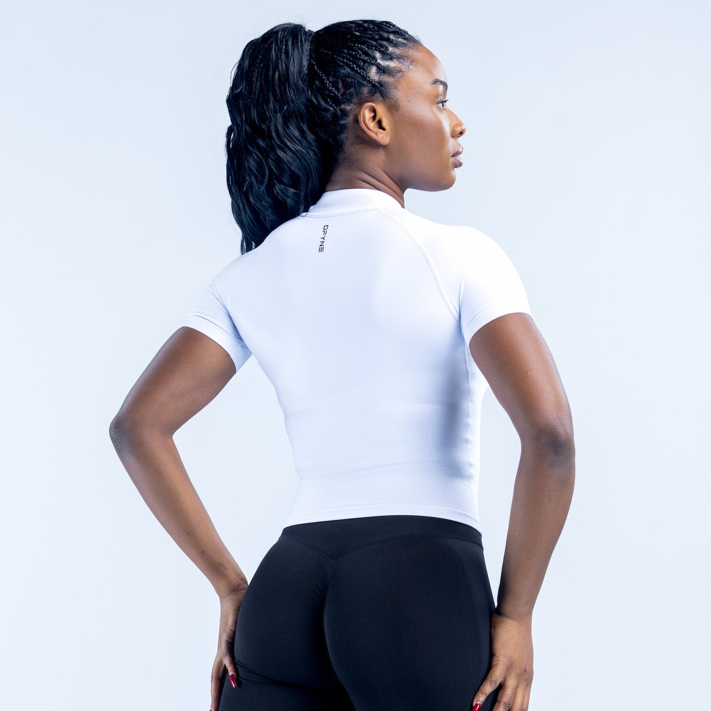 DFYNE Dynamic Short Sleeve Zippy