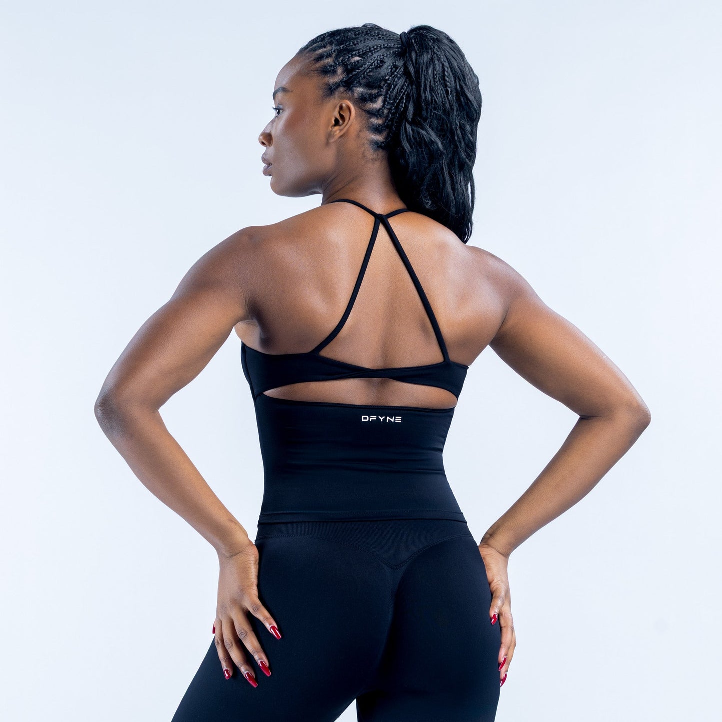 DFYNE Dynamic Twist Back Top