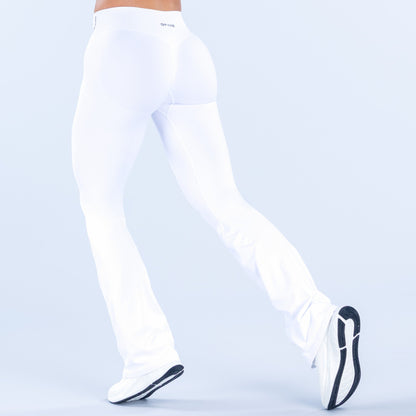 DFYNE Impact Flares | World Tour Edition