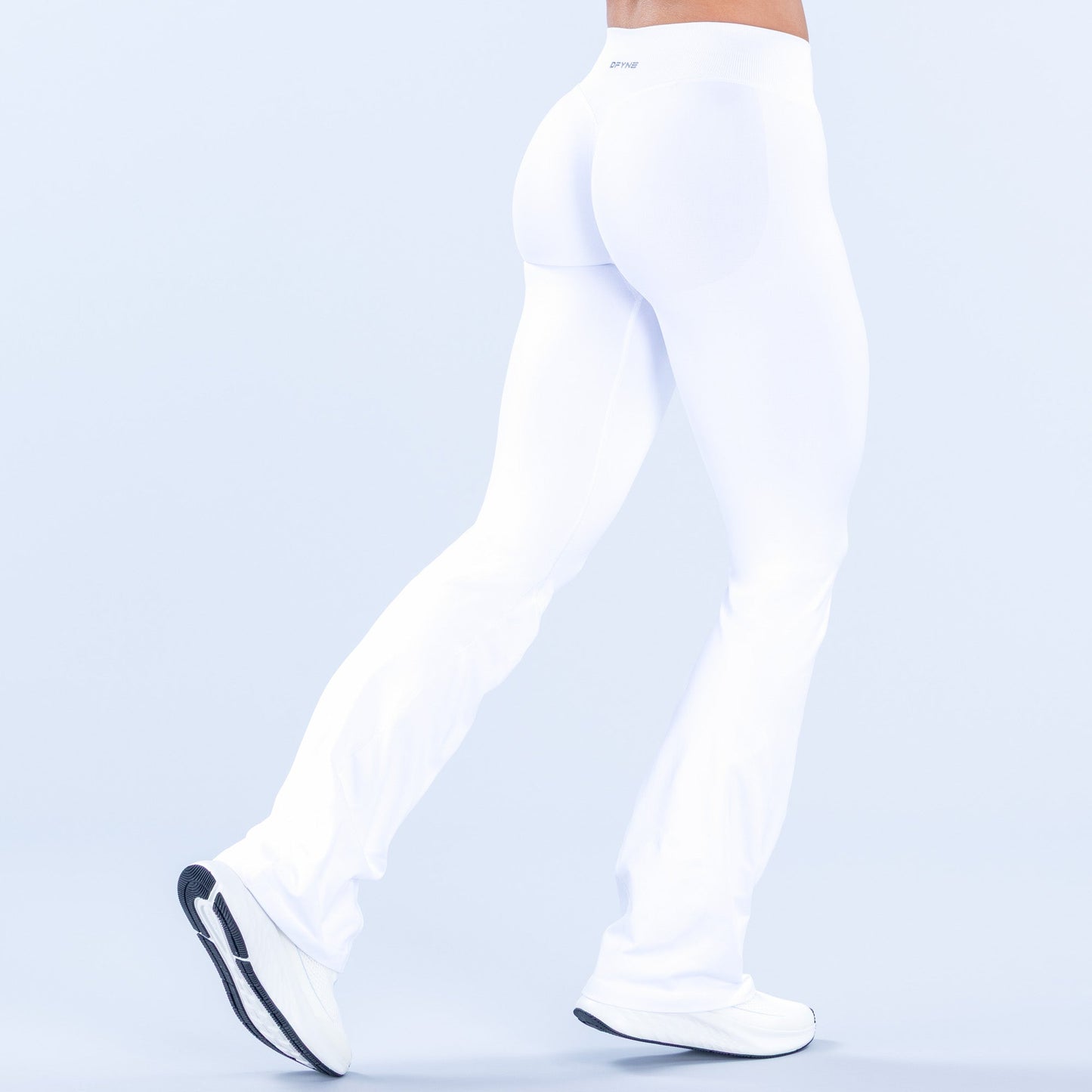 DFYNE Impact Flares | World Tour Edition