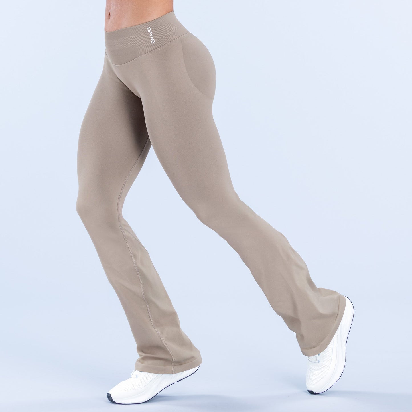 DFYNE Impact Flares | World Tour Edition