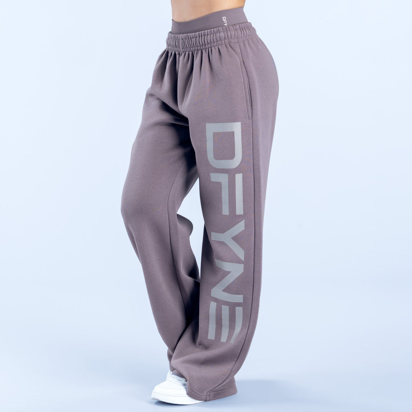DFYNE Signature Wide Leg Jogger